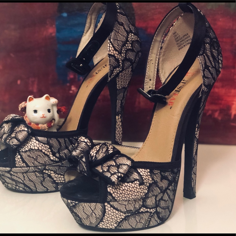 Black Lace High Heel with Bow(JustFab) - New
